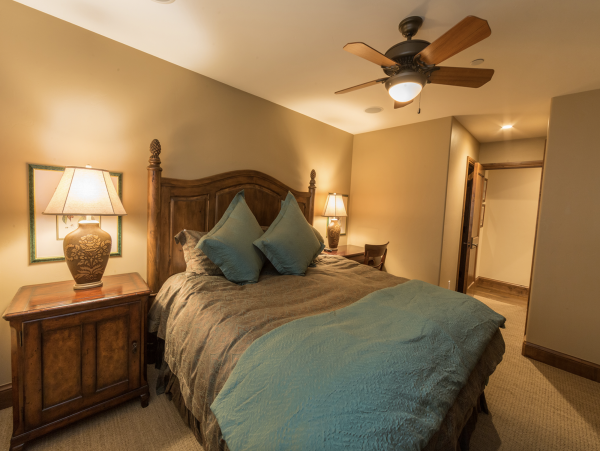 Two Bedroom Vail Ski Vacation Condo Pool & Hot Tub